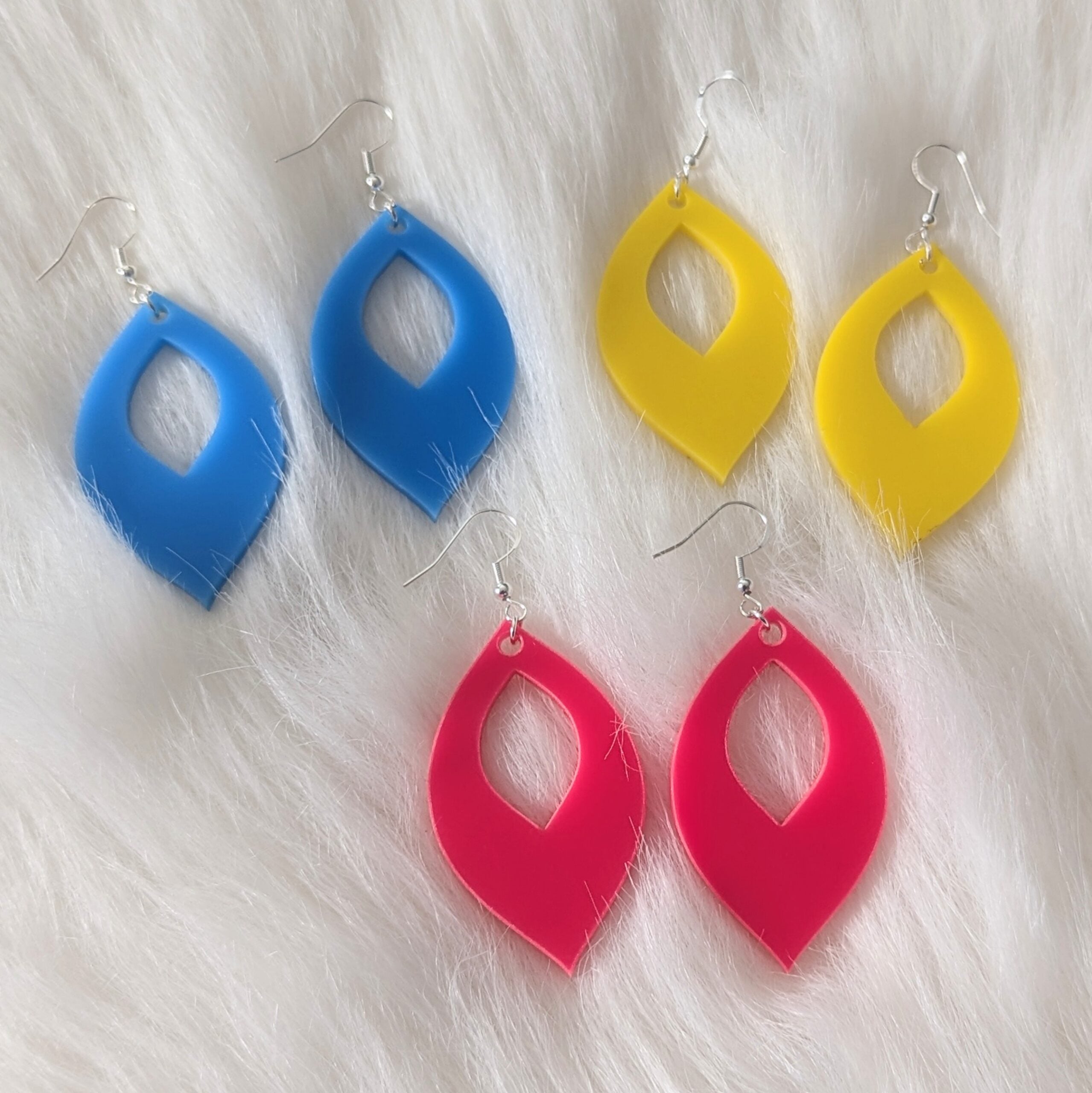Spring Oval Cutout Acrylic Earrings
